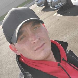 Meet your Posher, Justin